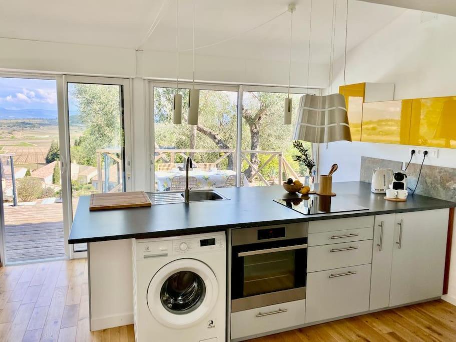 Neuve Romantique Montbrun-des-Corbieres Bagian luar foto